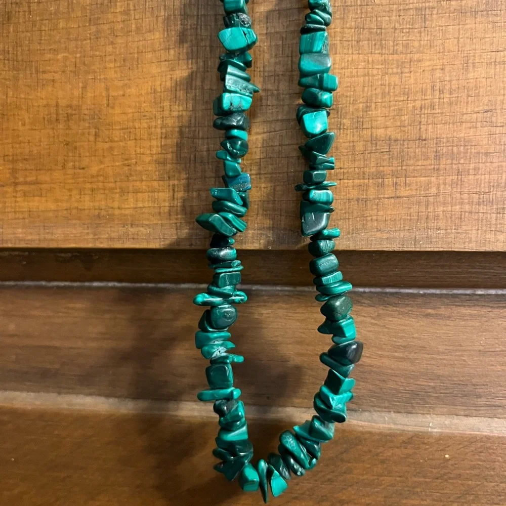 3 Vintage Crystal Chip Necklaces - Picture 3 of 9